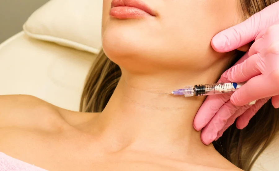 04.Dermatolog Dr. Muge Karaali Genclik Asisi