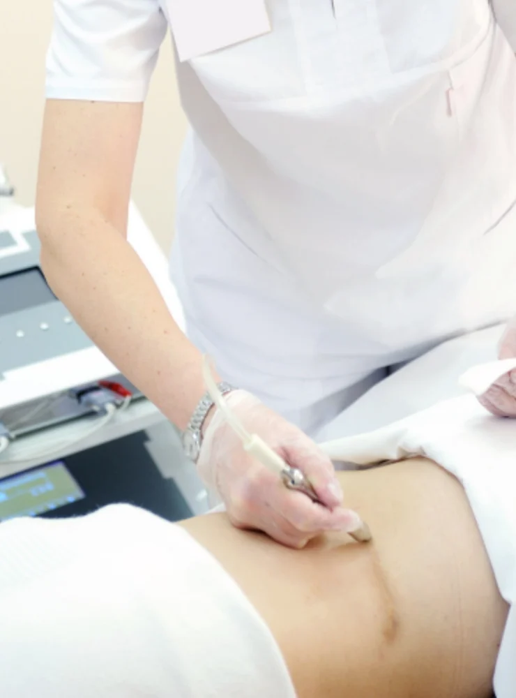10.Dermatolog Dr. Muge Karaali Lazerle yara izi catlak tedavisi 1